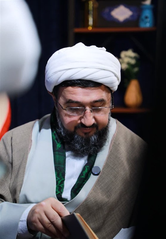 حوزه علمیه , صدسالگی حوزه علمیه قم , حوزه پیشرو و سرآمد , حوزه انقلابی ,