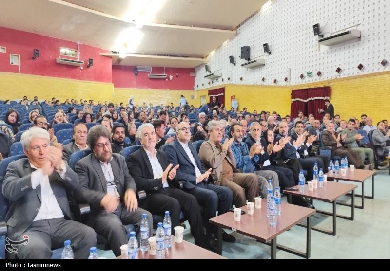 سی و هفتمین جشنواره تئاتر کهگیلویه‌وبویراحمد به پایان رسید؛ پرخواب چشم راهی فجر شد