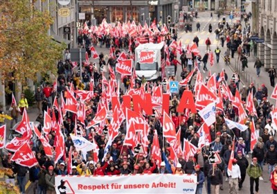 اعتصاب و تظاهرات کارگران ساختمانی در سوئیس به دلیل شرایط کاری اعتصاب و تظاهرات کارگران ساختمانی در سوئیس به دلیل شرایط کاری