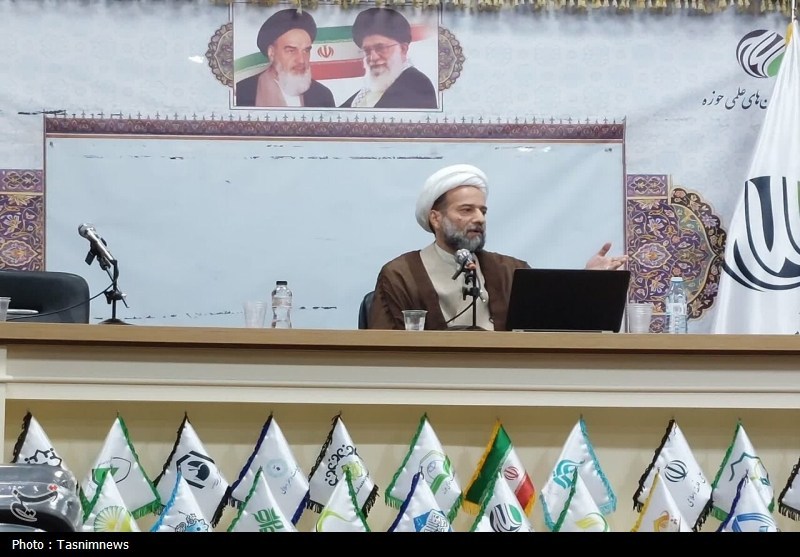 عدالت اجتماعی از منظر علامه طباطبایی (ره) بررسی شد