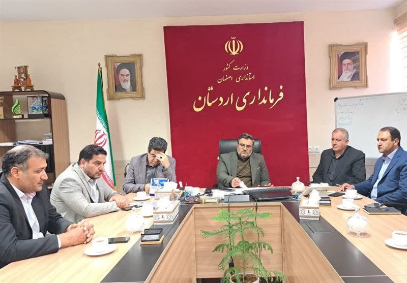 ایجاد الگوی موفق کشت محصولات استراتژیک در اردستان/لزوم حفظ قنوات منطقه