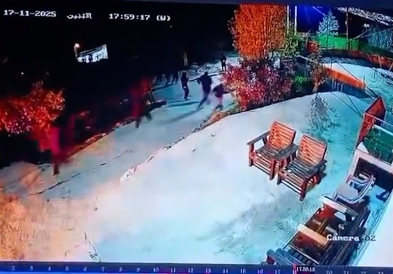 Israeli Regime Settlers Torch Homes in West Bank Village