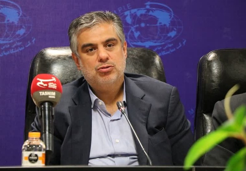 استاندار مرکزی: کوچک‌ترین اغماضی برای مقابله با گران‌فروشی پذیرفتنی نیست