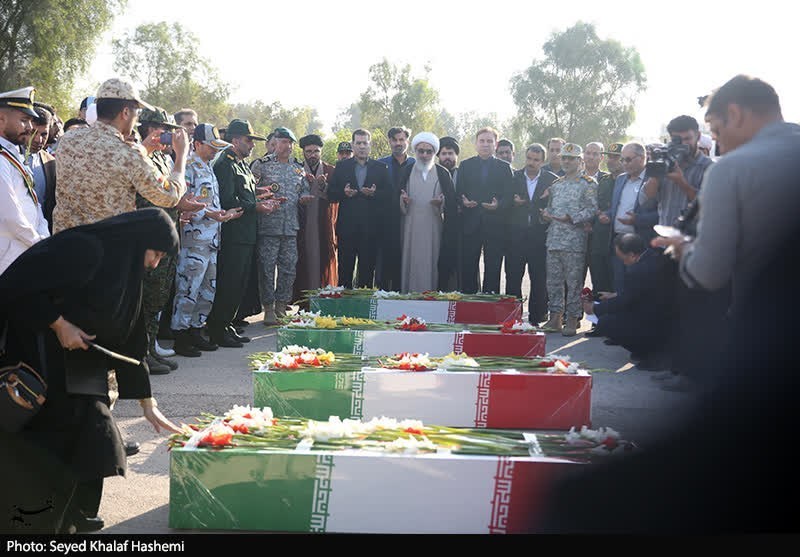 استقبال باشکوه مردم بوشهر از 6 شهید گمنام دفاع مقدس+فیلم