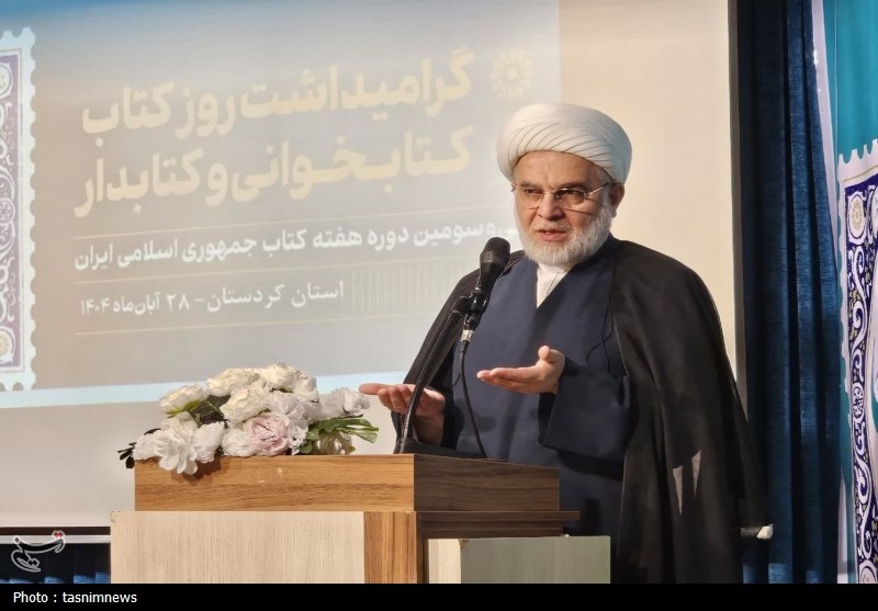 نویسندگان کتاب تشویق شوند/آمار عضویت در کتابخانه‌ها افزایش یابد