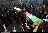 استقبال از 4 شهید گمنام دفاع مقدس در دبیرستان شریعتی همدان