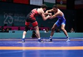 بازی‌های کشورهای اسلامی| استارت قدرتمندانه رحمان عموزاد در کشتی آزاد