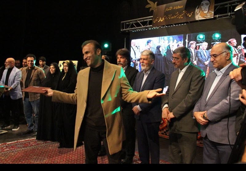 پرده پایانی جشنواره تئاتر لرستان با معرفی برترین‌ها فرود آمد