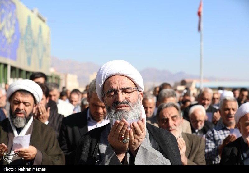 «نغمه دعا» برای «باران» در مصلای سمنان +تصاویر