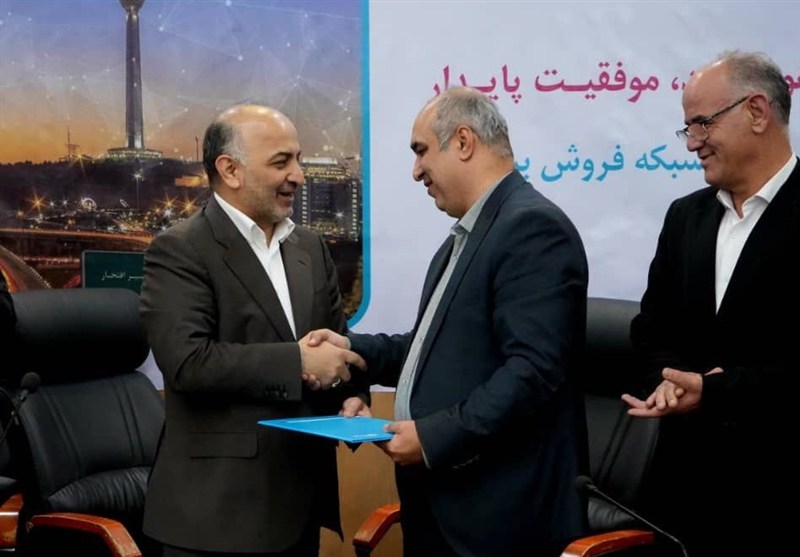 مراسم تکریم و تودیع  بهمن برزگر از شرکت بیمه دی