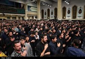 اللیلة الأولى من مراسم العزاء بذکرى استشهاد السیدة الزهراء (س) بحضور الإمام الخامنئی