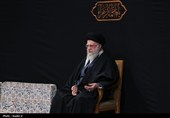 اللیلة الأولى من مراسم العزاء بذکرى استشهاد السیدة الزهراء (س) بحضور الإمام الخامنئی