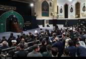 اللیلة الأولى من مراسم العزاء بذکرى استشهاد السیدة الزهراء (س) بحضور الإمام الخامنئی