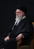 اللیلة الأولى من مراسم العزاء بذکرى استشهاد السیدة الزهراء (س) بحضور الإمام الخامنئی