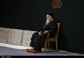 اللیلة الأولى من مراسم العزاء بذکرى استشهاد السیدة الزهراء (س) بحضور الإمام الخامنئی
