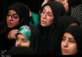 اللیلة الأولى من مراسم العزاء بذکرى استشهاد السیدة الزهراء (س) بحضور الإمام الخامنئی