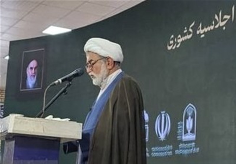 کاهش شکاف معیشتی میان فرهنگیان و شاغلان صنعت نفت تدوین شود