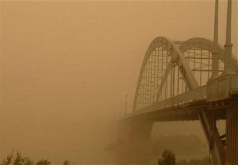 خوزستان در گرد و غبار سمی؛ تعطیلی مدارس و فشار بی‌سابقه بر سلامت عمومی+فیلم