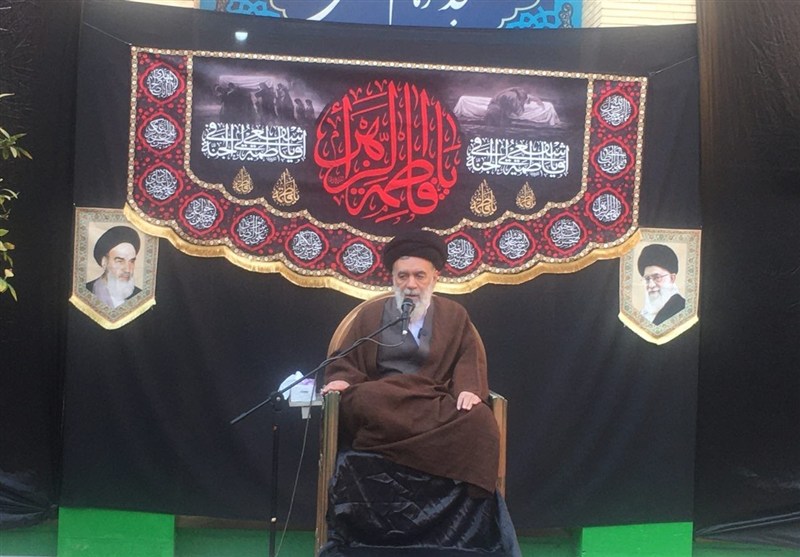 شکست جبهه کفر در برابر ملت مقتدر ایران محصول مکتب فاطمی است