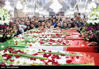  وداع با پیکر شهدای گمنام در حرم مطهر رضوی