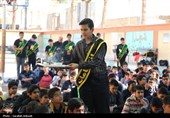 لحظه‌های ناب مدرسه آیت‌الله صالحی کرمان در استقبال از شهید گمنام
