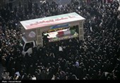 تشییع پیکر مطهر هفت شهید گمنام دوران دفاع مقدس در کرمانشاه