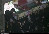 تشییع پیکر مطهر هفت شهید گمنام دوران دفاع مقدس در کرمانشاه
