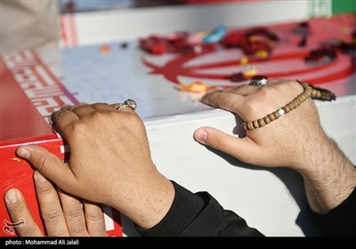 یادواره شهدای خانگی در سنندج/ شهیدی که مقابل چشمان خانواده‌اش به شهادت رسید