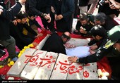 تشییع پیکر مطهر 7 شهید گمنام در قم