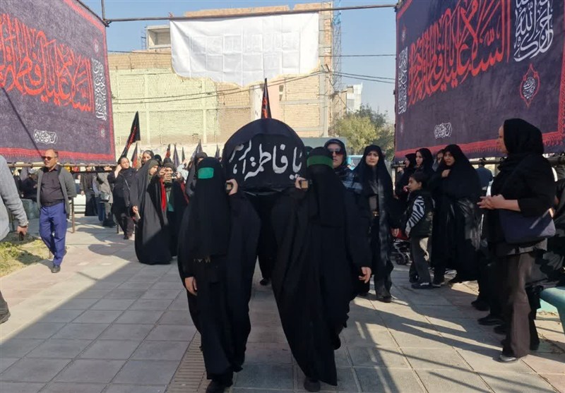 قائمیه امروز مدینه شد/ تشییع نمادین یگانه بانوی دو عالم + فیلم