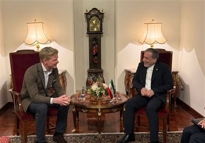 وزير الخارجية الإيراني يحذر من عواقب خرق الصهاينة للقانون