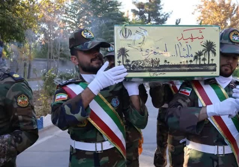 تشییع پیکر شهید ماشاالله استخری پس از 39 سال چشم‌انتظاری در شیراز + تصاویر