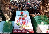 تشییع پیکر 8 شهید گمنام و شهید اکبر صفی صمغ آبادی در قزوین