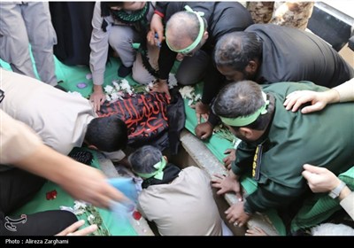 مراسم خاکسپاری شهید گمنام در قزوین