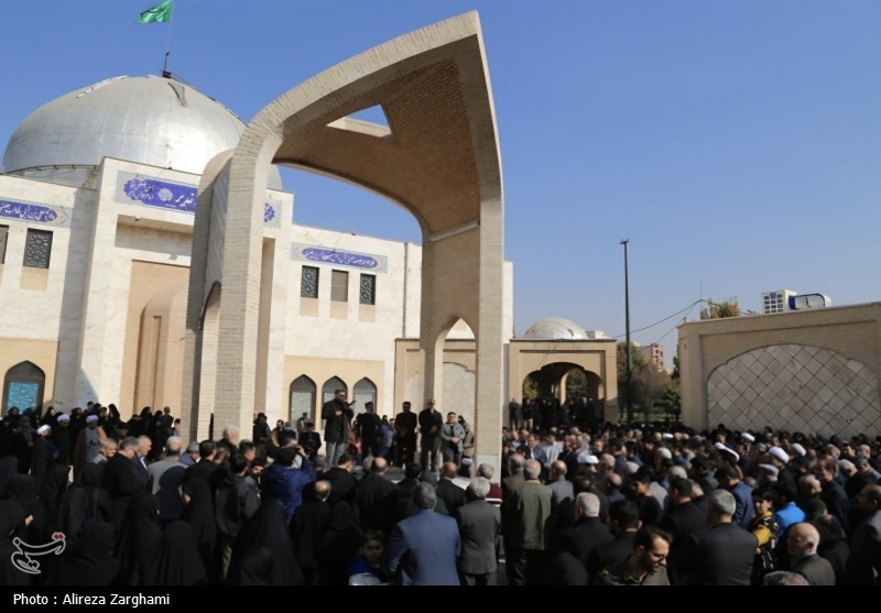 شهید گمنام 23 ساله در دادگستری قزوبن آرام گرفت