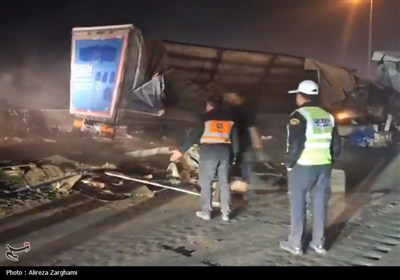 آخرین وضعیت انسداد اتوبان قزوین_کرج+تصاویر/کاهش ترافیک از 15 به 5 کیلومتر