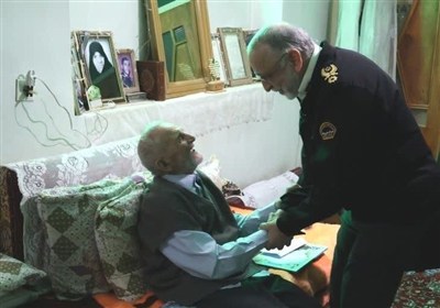 خون پاک شهدا چراغ راه ما و ضامن امنیت و عزت این مرز و بوم است