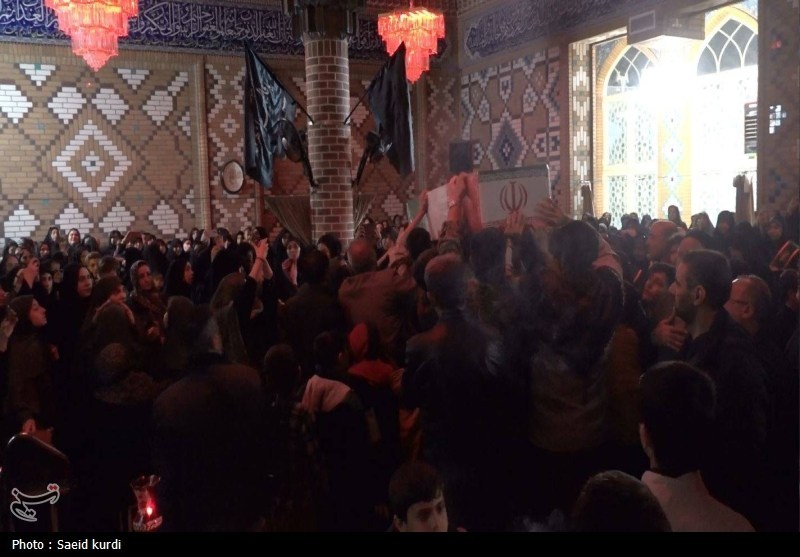 بیجاری‌ها پیکر شهید گمنام را در آغوش گرفتند+فیلم