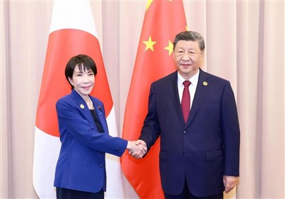 عقب نشینی نخست وزیر ژاپن از مواضع ضد چینی خود و تأکید بر تقویت روابط با پکن