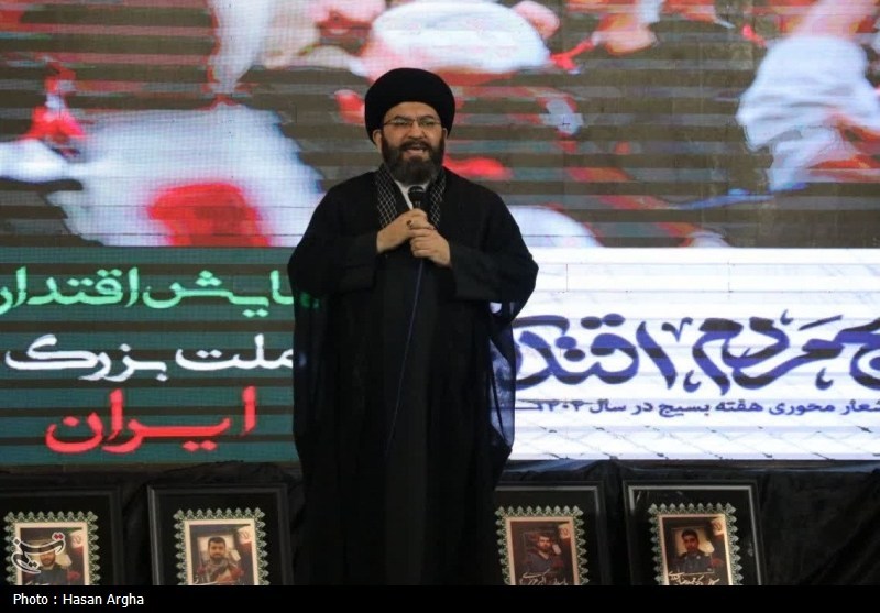 امام جمعه زنجان: بسیج همزاد انقلاب و پیشران پیشرفت کشور است