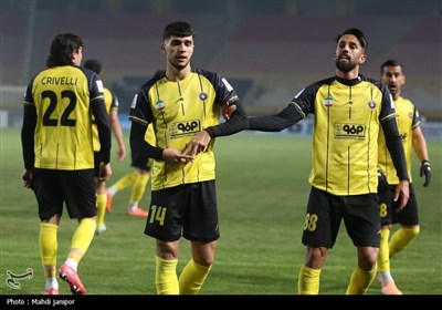 نگاهی به تقابل سپاهان و فجرسپاسی/ خیز بلند زردپوشان برای رسیدن به صدر