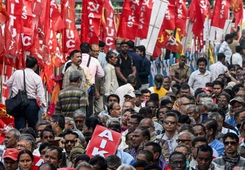 Thousands of Indian Workers Protest New Labor Codes