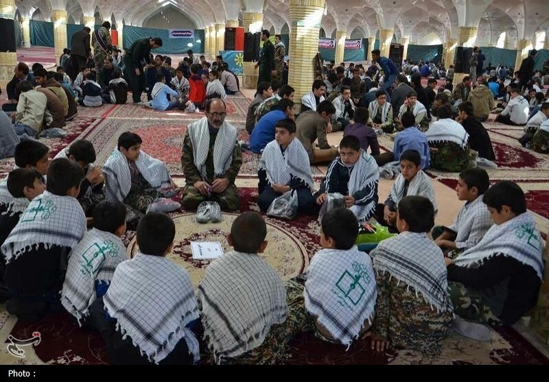 برگزاری گسترده برنامه‌های هفته بسیج در مساجد و محلات قم