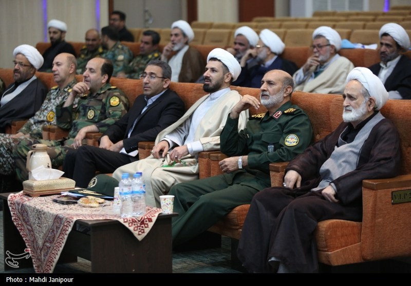 برگزاری همایش دوسالانه پیشکسوتان روحانی نیروهای مسلح استان‌های اصفهان،یزد و چهارمحال و بختیاری در اصفهان+فیلم