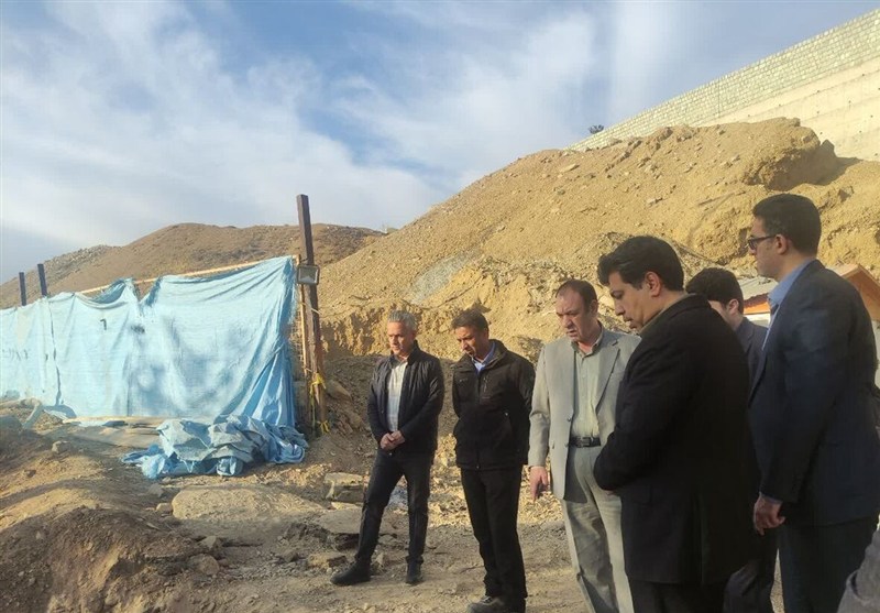 تأکید فرماندار تهران بر تکمیل بهموقع طرحهای تأمین آب و تقویت مخازن ذخیرهسازی