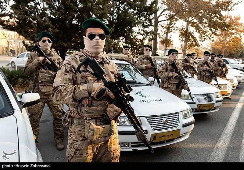 مناورة “اقتدار التعبئة” فی طهران