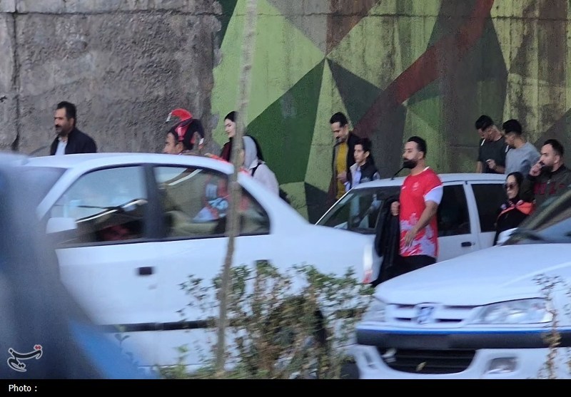 ورزشگاه سردار آزادگان در دود میزبان پرسپولیس