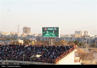 گزارش تصویری نیمه اول شمس‌آذر _ پرسپولیس