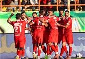 استقبال پرسپولیس از دربی با بُرد و صدرنشینی موقتی/ ارونوف باز هم ناجی شد