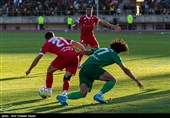 دیدار تیم‌های فوتبال شمس آذر قزوین و پرسپولیس